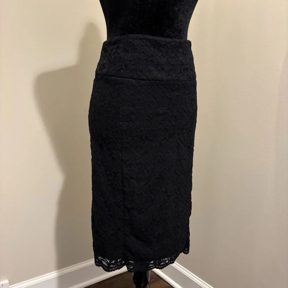 EXPRESS | Black Lace Pencil Skirt | Size 4 - Picture 2 of 8